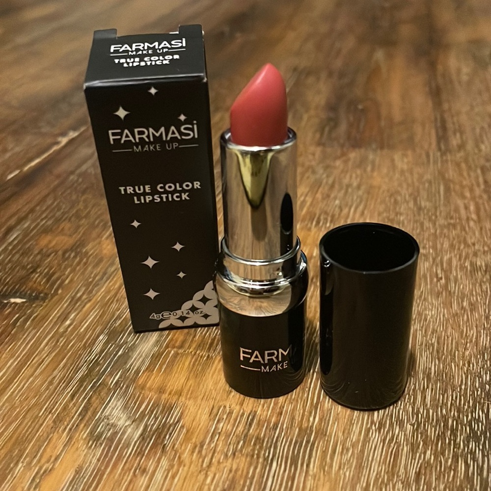 True Color Lipstick